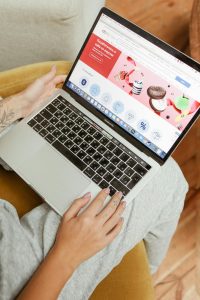 Aplikacja mobilna dietetyczna NutriTrack – Flutter iOS Android realizacja DevLynx